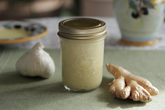 Jar of garlic ginger paste | mjskitchen.com