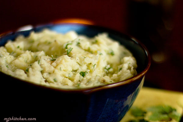 Roasted garlic and herb mashed potatoes