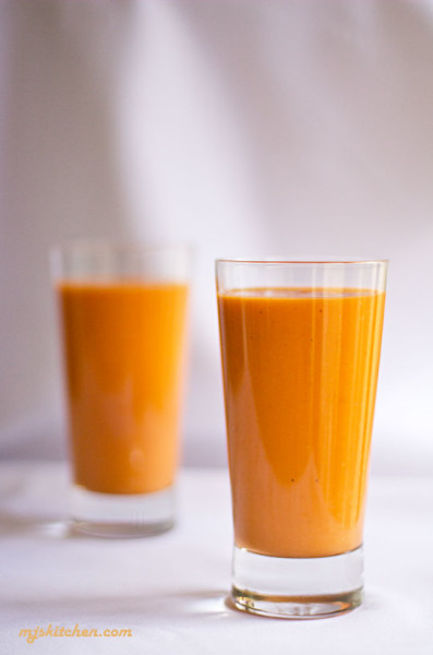 A smoothie made with apricots and Thai tea