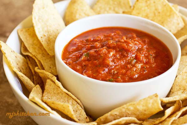 Chile de Arbol salsa is a tomato based salsa made with chile de arbol peppers mjskitchen.com