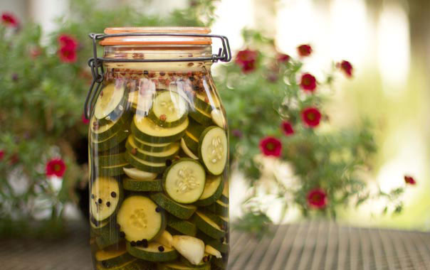 Make your own cucumber vinegar with pepper and garlic