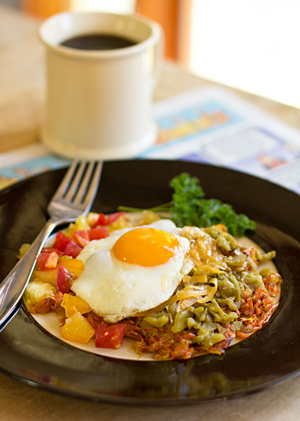 Southwestern sweet potato hash browns with New Mexico green chile and cheese #greenchile @mjskitchen