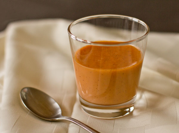 A creamy pudding made with Thai tea, milk and a little condensed milk.