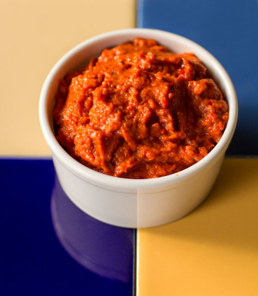 Roasted red chile spread - use as a sandwich spread, for pasta, seasoning for soups and other dishes | mjskitchen.com #redchile