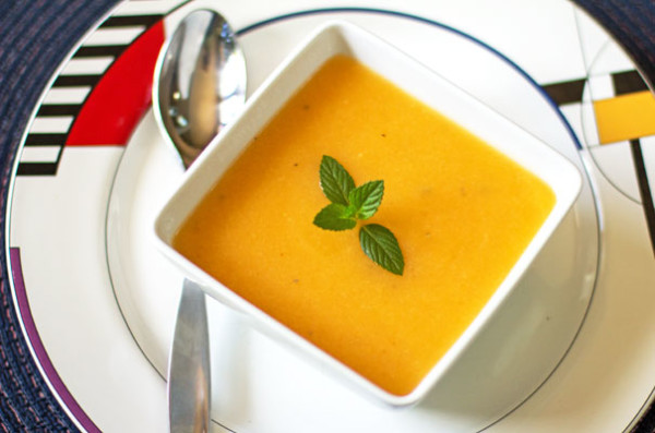A chilled summer soup with cantaloupe and cucumber, mint and white pepper | mjskitchen.com #cantaloupe #cold #soup
