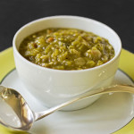 Roasted Green Chile and Tomatillo make a delicious sauce that can be used for enchiladas, burritos, or whatever your heart desires #green #Hatch #chile #tomatillo| mjskitchen.com