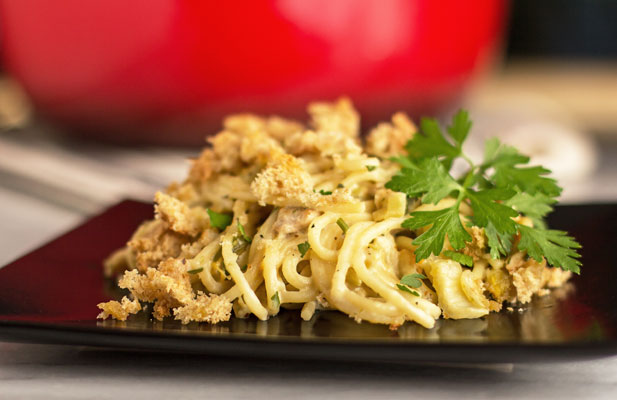 Spicy chicken tetrazzini made with smoked chicken and roasted green chile | mjskitchen.com