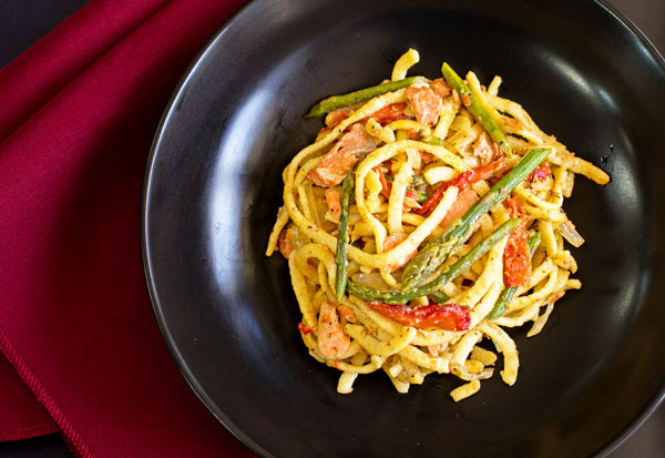 An easy weekend pasta with smoked salmon, asparagus and a tangy mustard sauce | mjskitchen.com