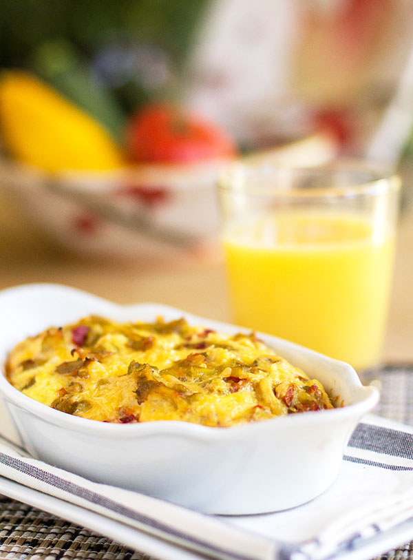 A quick and easy Green Chile Cheese Breakfast Bake with the toast baked in. A great use for stale bread or cornbread. #hatchchile #greenchile #leftovers @mjskitchen