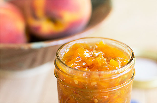Green chile peach preserves are made with fresh peaches, roasted chile, and no pectin. A delicious jar of sweet and spicy. | mjskitchen.com