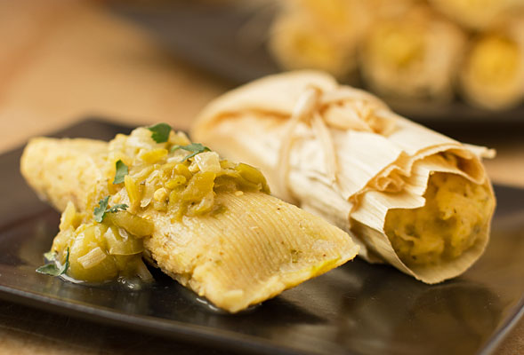 An easy process for making a spicy and delicious green chile chicken tamale #tamales #greenchile | mjskitchen.com
